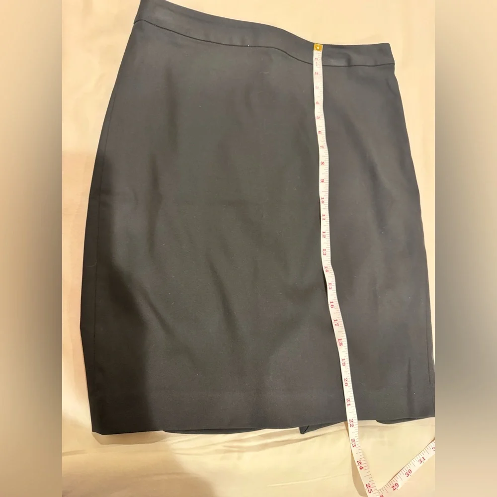 Banana Republic Suit Pencil Skirt - Black - size 8